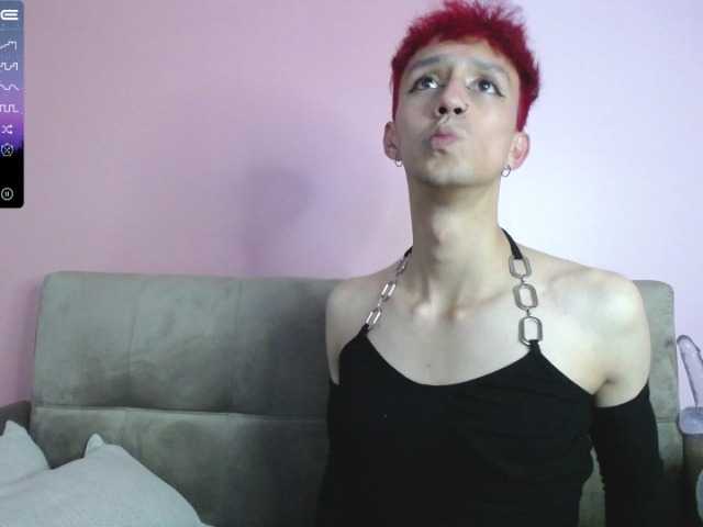 Live sex webcam photo for mathew-honey #275491020