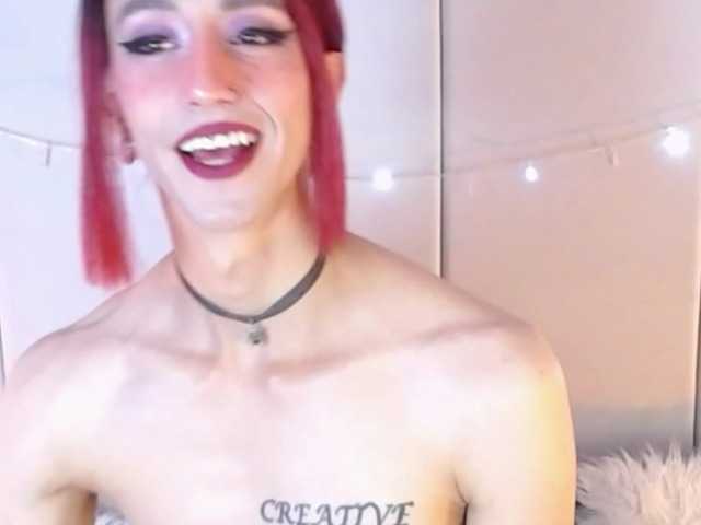 Live sex webcam photo for mathew-honey #277005881