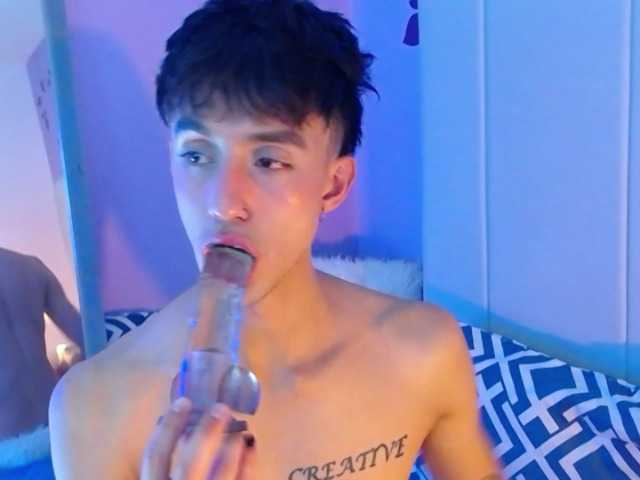 Live sex webcam photo for mathew-honey #277430899