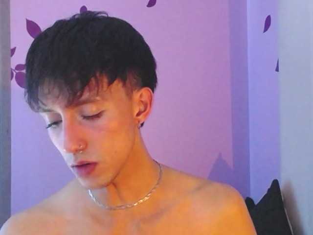 Live sex webcam photo for mathew-honey #277510470