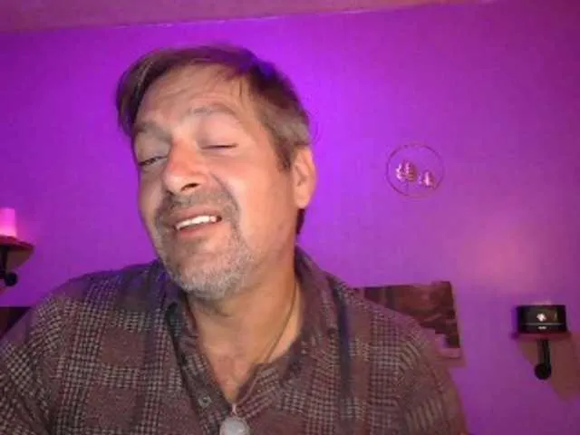 Live sex webcam photo for matrikes1 #291853468