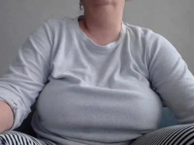 Live sex webcam photo for maturboobsbig #273235447