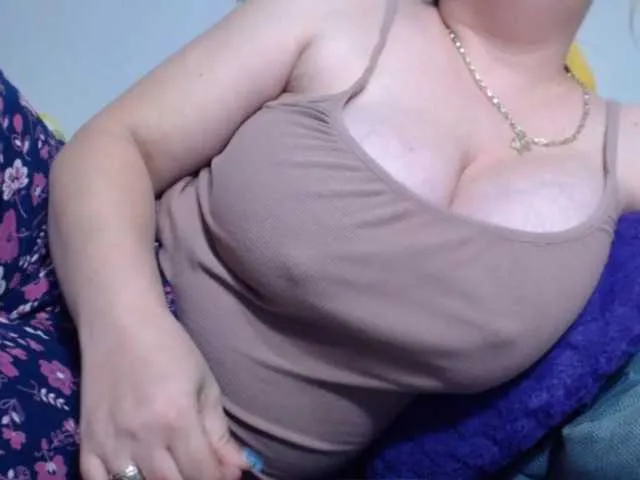Live sex webcam photo for maturboobsbig #277126077
