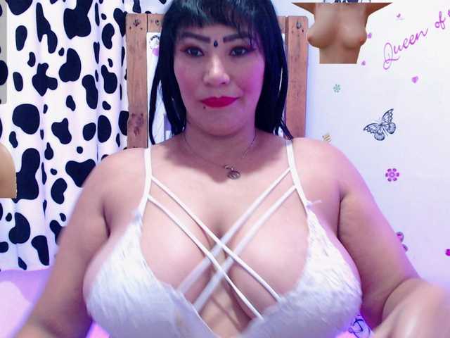 Live sex webcam photo for mature-milf #276724559