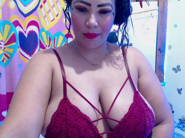 Live sex webcam photo for mature-milf #277339819