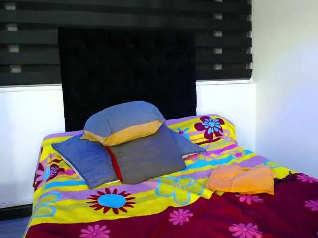 Live sex webcam photo for mature-sharo #273136326