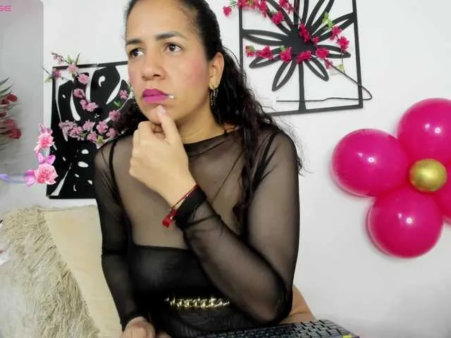 Live sex webcam photo for mature1111joa #290650978