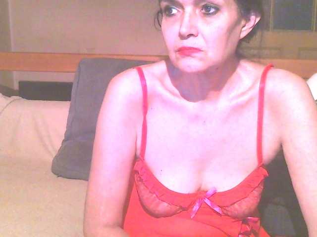 Live sex webcam photo for maturebabe01 #272211405