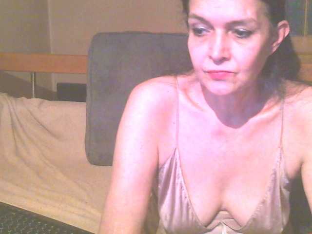 Live sex webcam photo for maturebabe01 #272467025