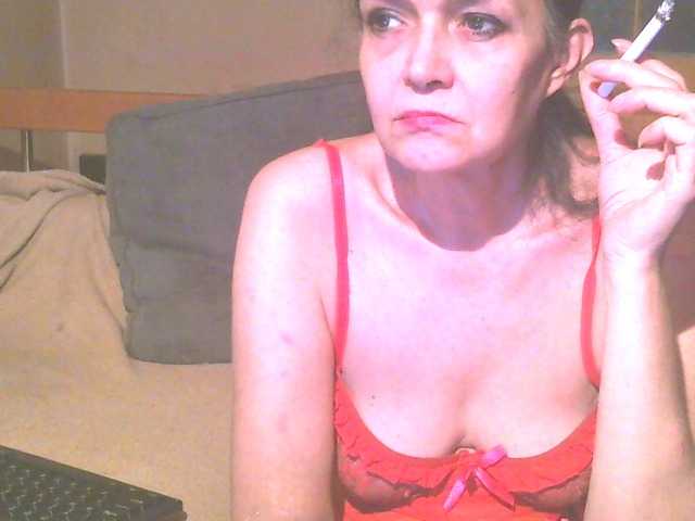 Live sex webcam photo for maturebabe01 #272570625