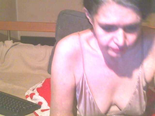 Live sex webcam photo for maturebabe01 #272658798