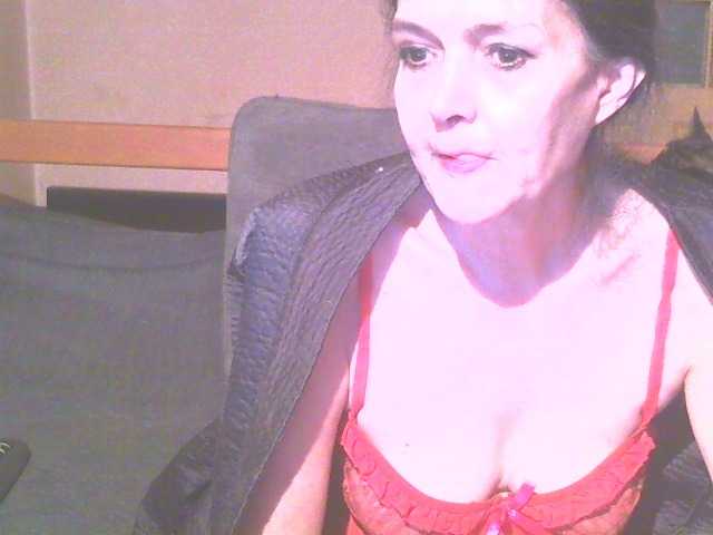 Live sex webcam photo for maturebabe01 #272734228