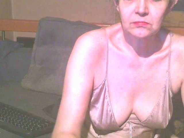 Live sex webcam photo for maturebabe01 #272813437