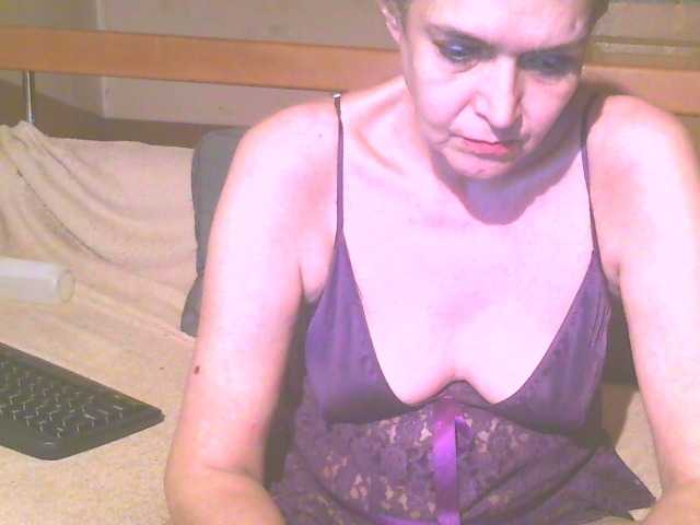 Live sex webcam photo for maturebabe01 #273618958