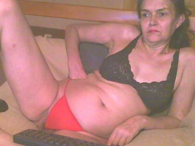 Live sex webcam photo for maturebabe01 #273861223