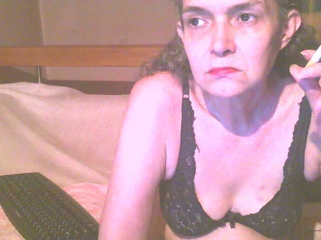 Live sex webcam photo for maturebabe01 #273962629