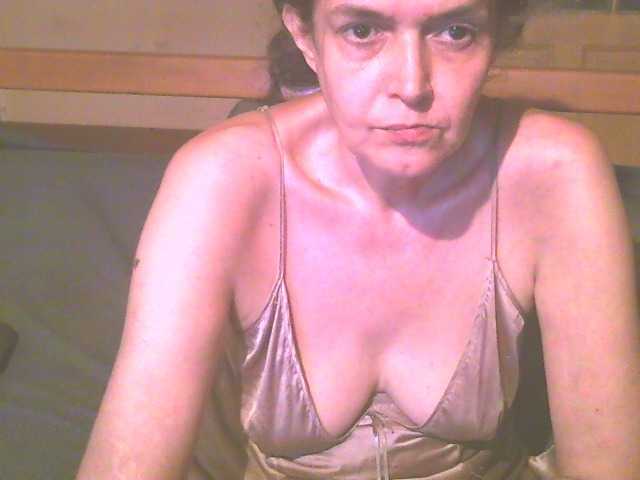 Live sex webcam photo for maturebabe01 #274344528