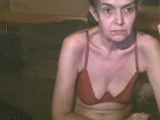 Live sex webcam photo for maturebabe01 #276857593