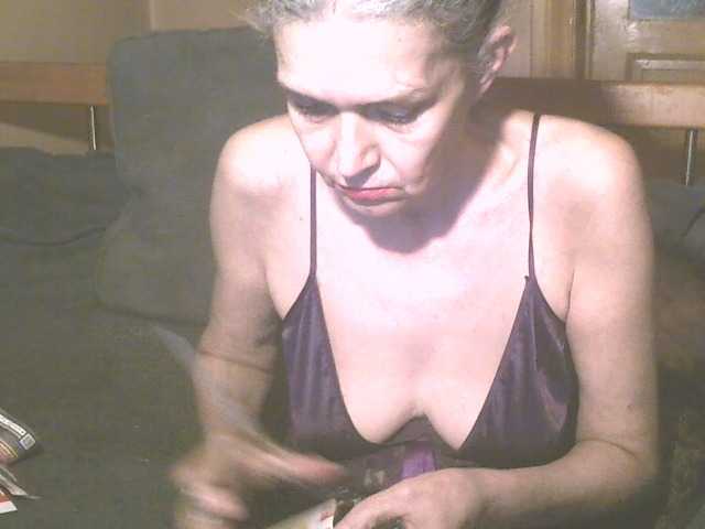 Live sex webcam photo for maturebabe01 #276929900