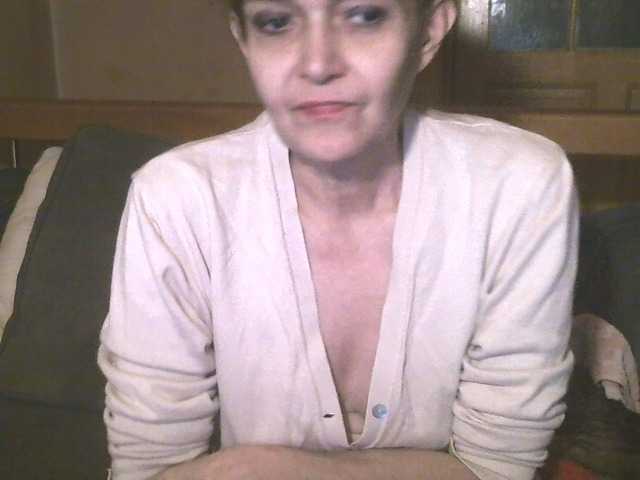 Live sex webcam photo for maturebabe01 #277104769