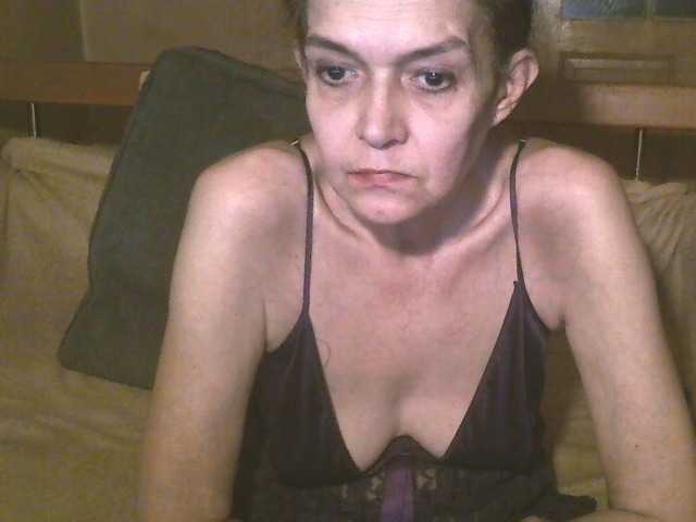 Live sex webcam photo for maturebabe01 #277287505