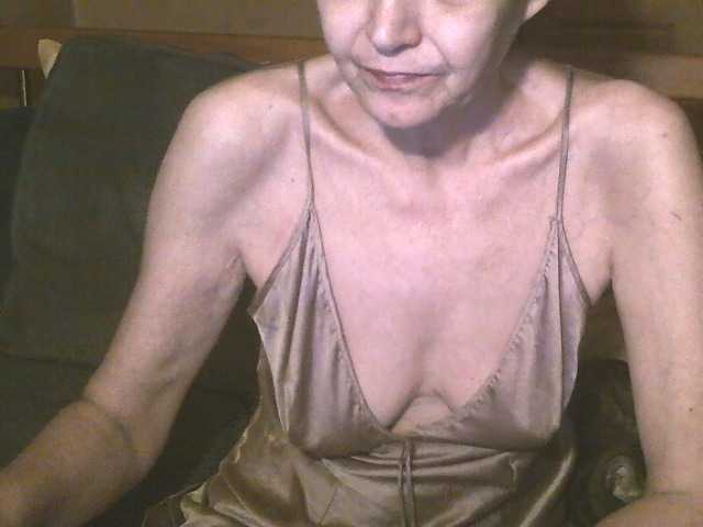 Live sex webcam photo for maturebabe01 #277385976