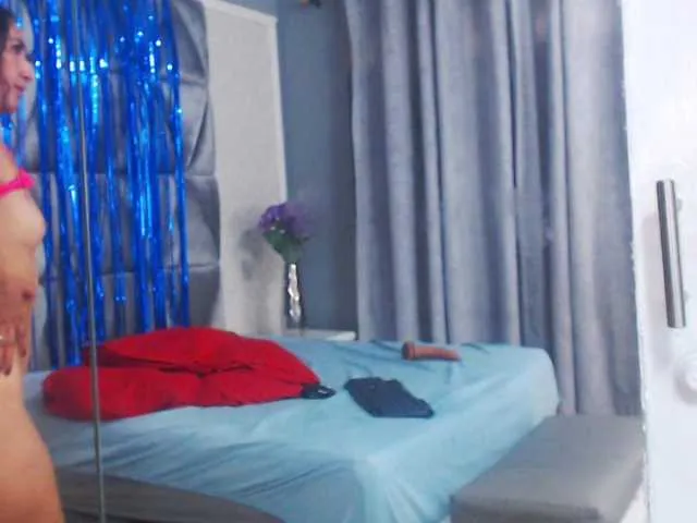 Live sex webcam photo for maturedolly #275657006