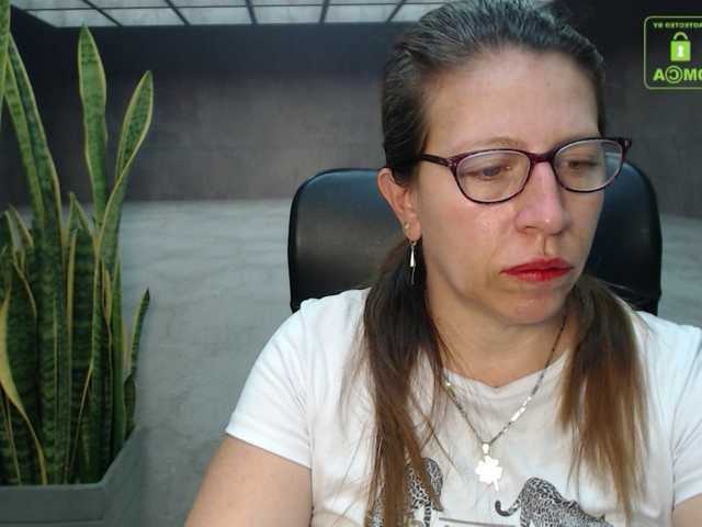 Live sex webcam photo for maturehot-1 #272204022