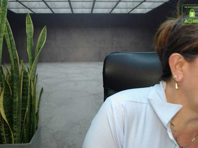 Live sex webcam photo for maturehot-1 #272234111