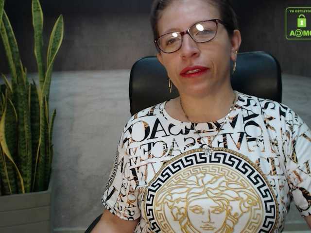 Live sex webcam photo for maturehot-1 #272316523