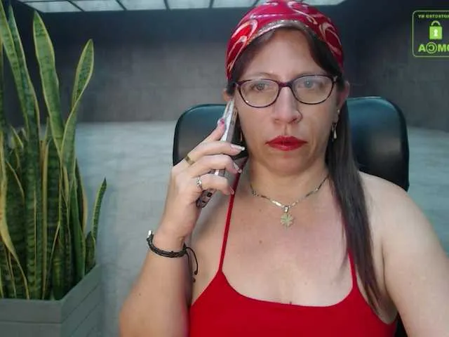 Live sex webcam photo for maturehot-1 #272357348