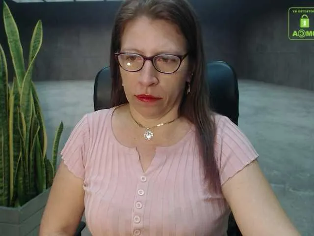 Live sex webcam photo for maturehot-1 #272372365