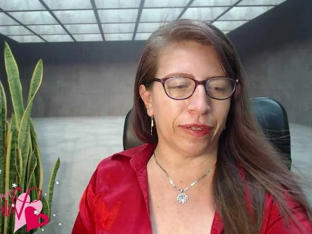 Live sex webcam photo for maturehot-1 #272416988