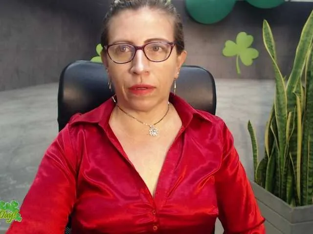 Live sex webcam photo for maturehot-1 #272789419