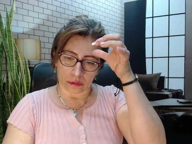 Live sex webcam photo for maturehot-1 #273023380