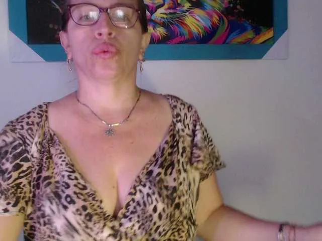 Live sex webcam photo for maturehot-1 #273150119