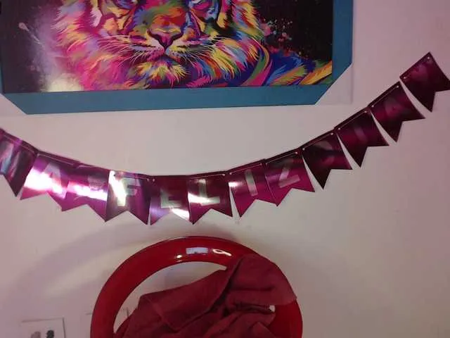 Live sex webcam photo for maturehot-1 #273538271