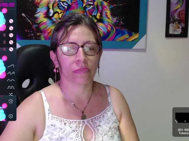 Live sex webcam photo for maturehot-1 #273747423