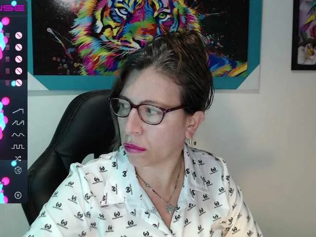 Live sex webcam photo for maturehot-1 #273759291