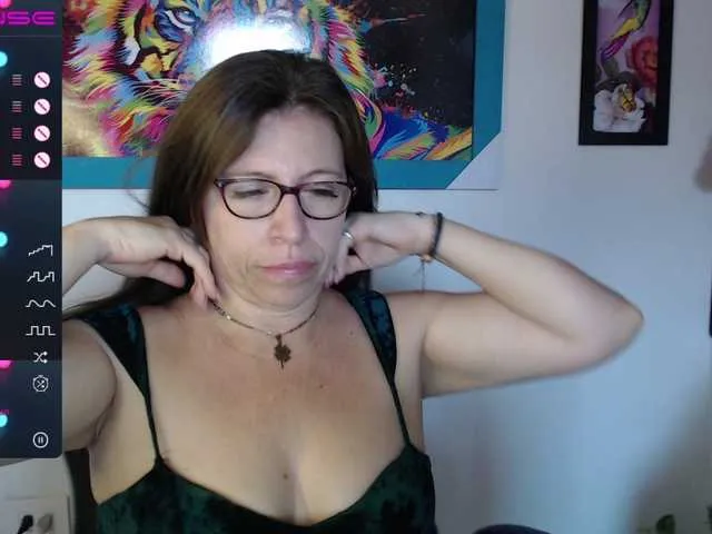 Live sex webcam photo for maturehot-1 #273835549