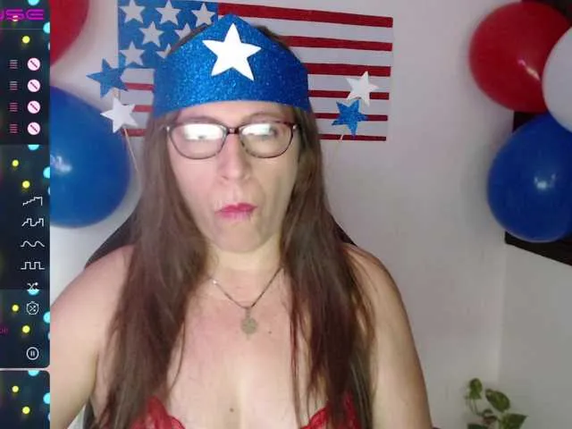 Live sex webcam photo for maturehot-1 #273948427