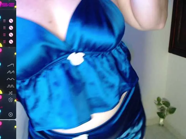 Live sex webcam photo for maturehot-1 #273988406