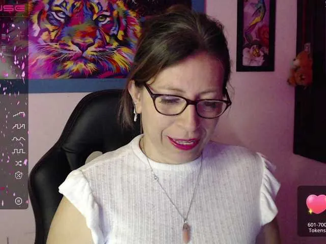 Live sex webcam photo for maturehot-1 #274269619