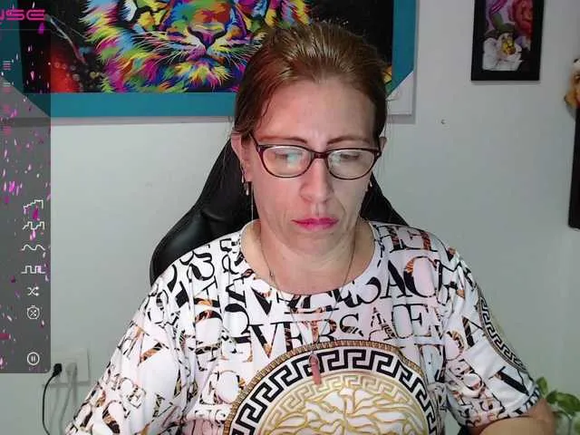 Live sex webcam photo for maturehot-1 #274437966