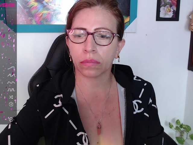 Live sex webcam photo for maturehot-1 #274463442