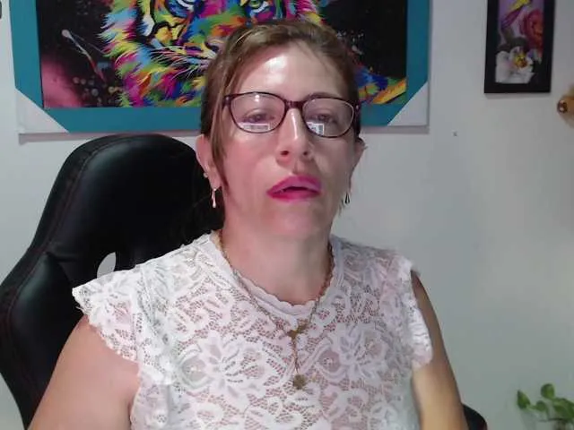 Live sex webcam photo for maturehot-1 #274631833
