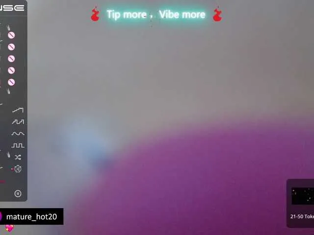 Live sex webcam photo for maturehot-1 #275679221