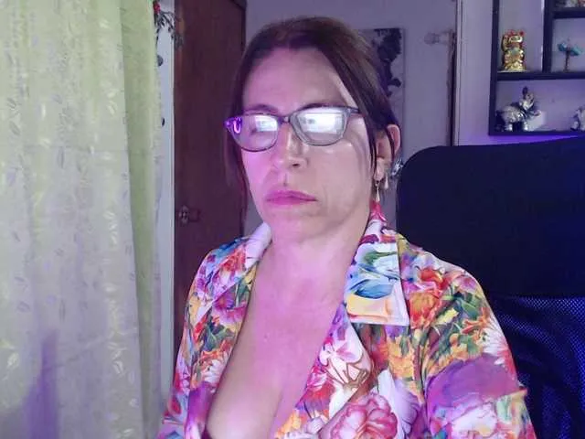 Live sex webcam photo for maturehot-1 #277120986