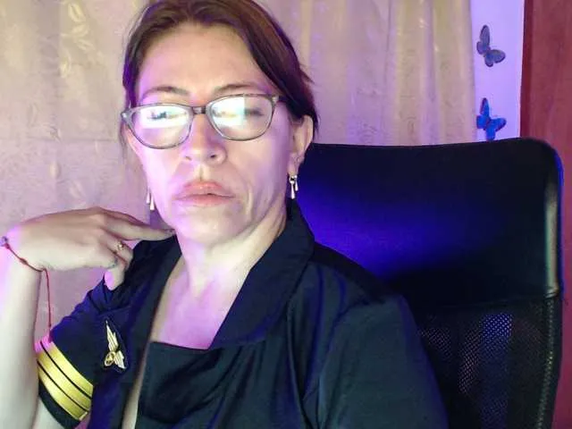 Live sex webcam photo for maturehot-1 #277432092