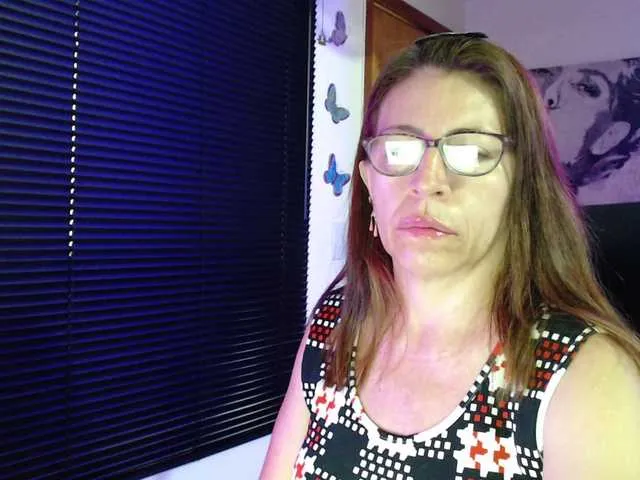 Live sex webcam photo for maturehot-1 #277555093